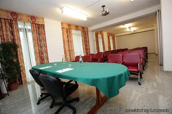Rivoli Hotel Hotel 3*