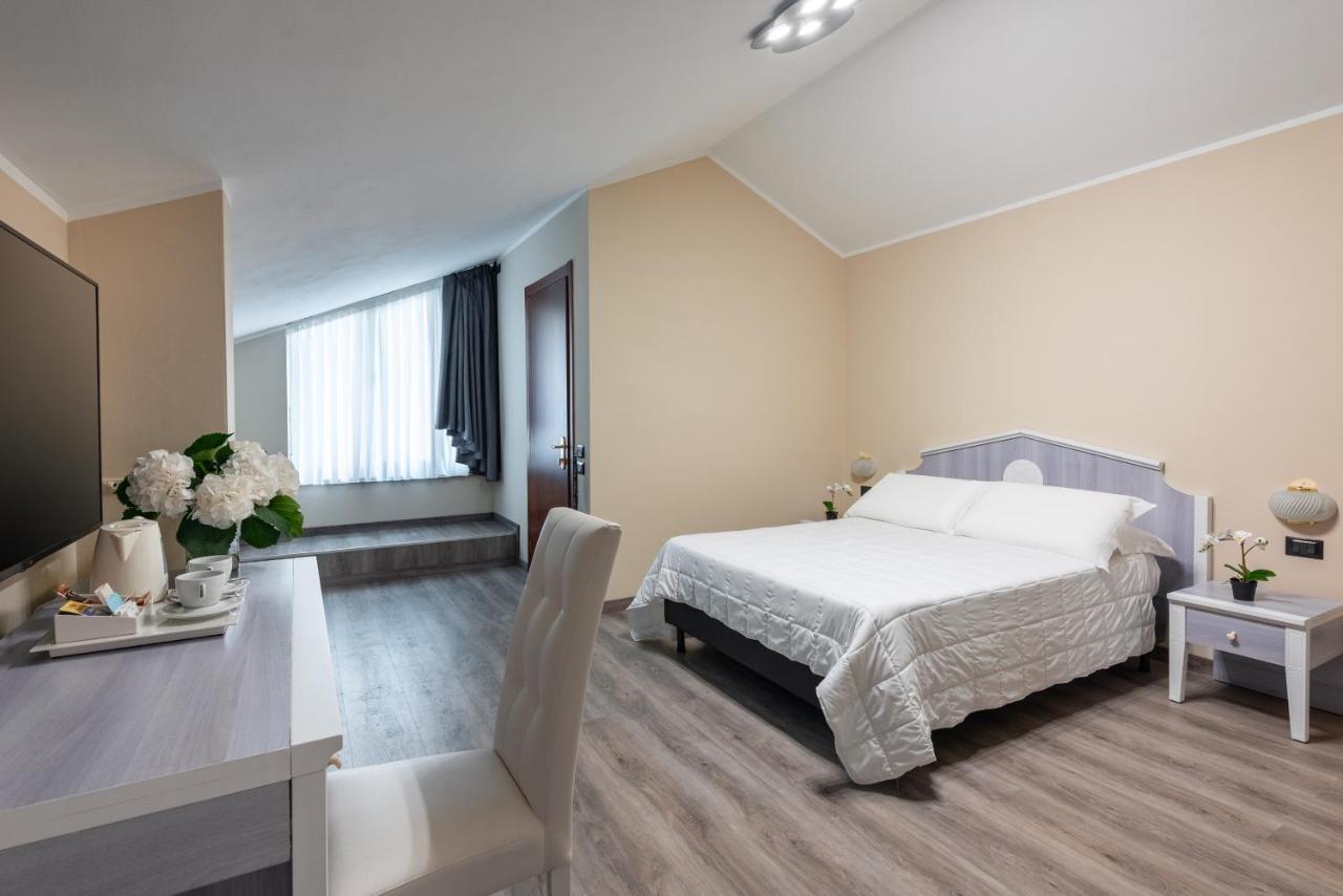 Rivoli Hotel Hotel 3*