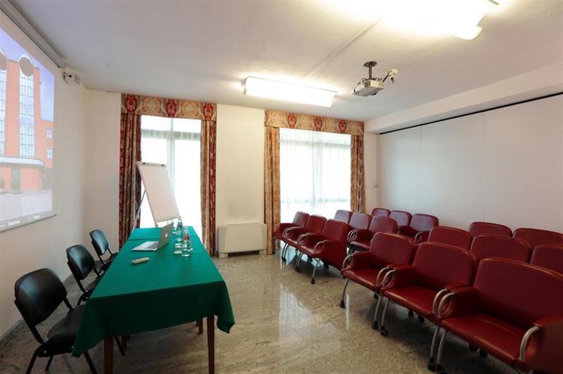 Rivoli Hotel Hotel 3*